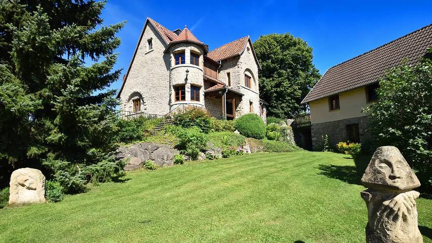 Ferienhaus für 14 Personen, mit Pool und Garten, mit Haustier in Hessen