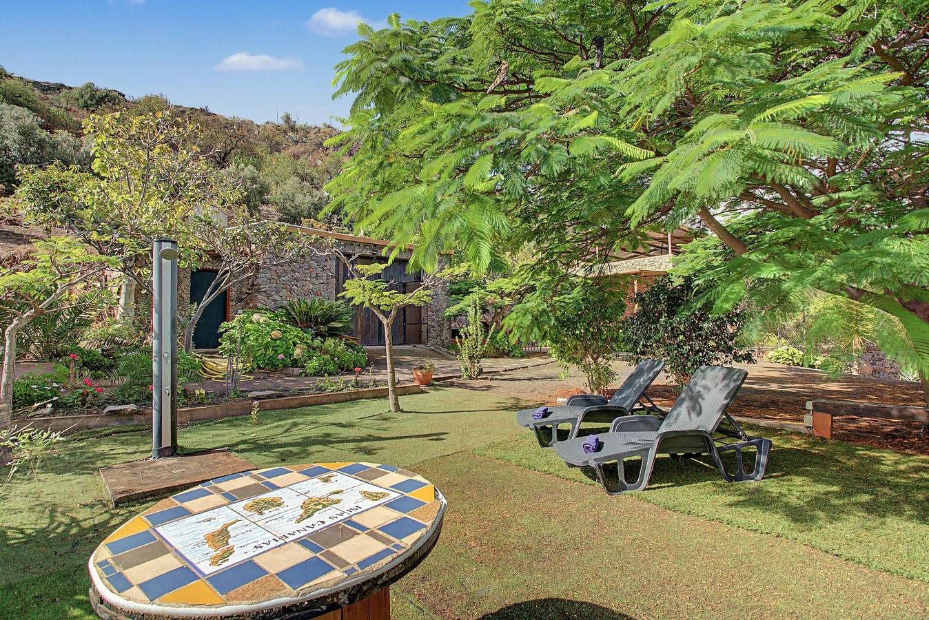 Respira by CanariApartment – Peaceful Nature Retreat with Wi-Fi and Air Conditioning