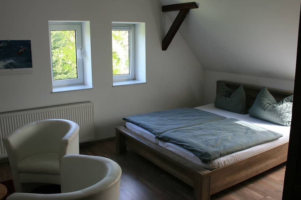 Ganze Wohnung, Apartment-Standard-Eigenes Badezimmer-Gartenblick-Maisonette in Bad Nenndorf, Landkreis Schaumburg