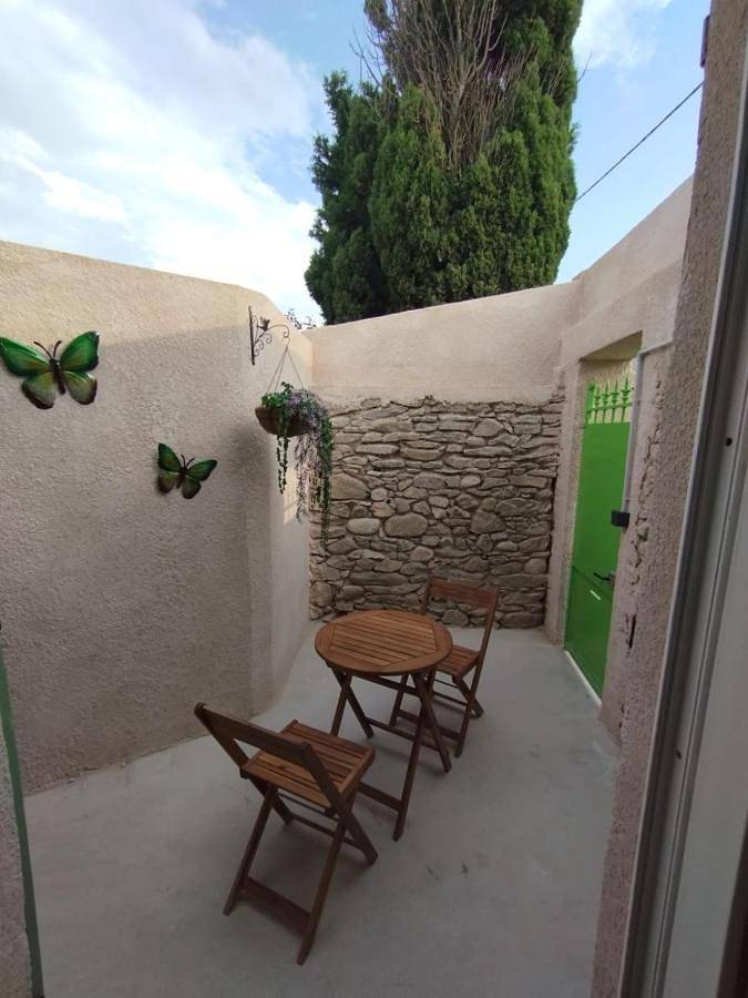 Location de vacances pour 3 personnes, avec terrasse à Roubia - 3