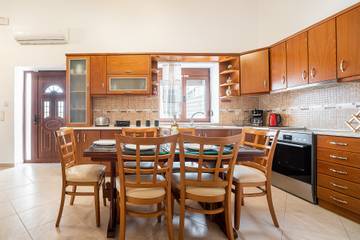 Maison De Vacances pour 6 Personnes dans Rhodes, Dodécanèse, Photo 4