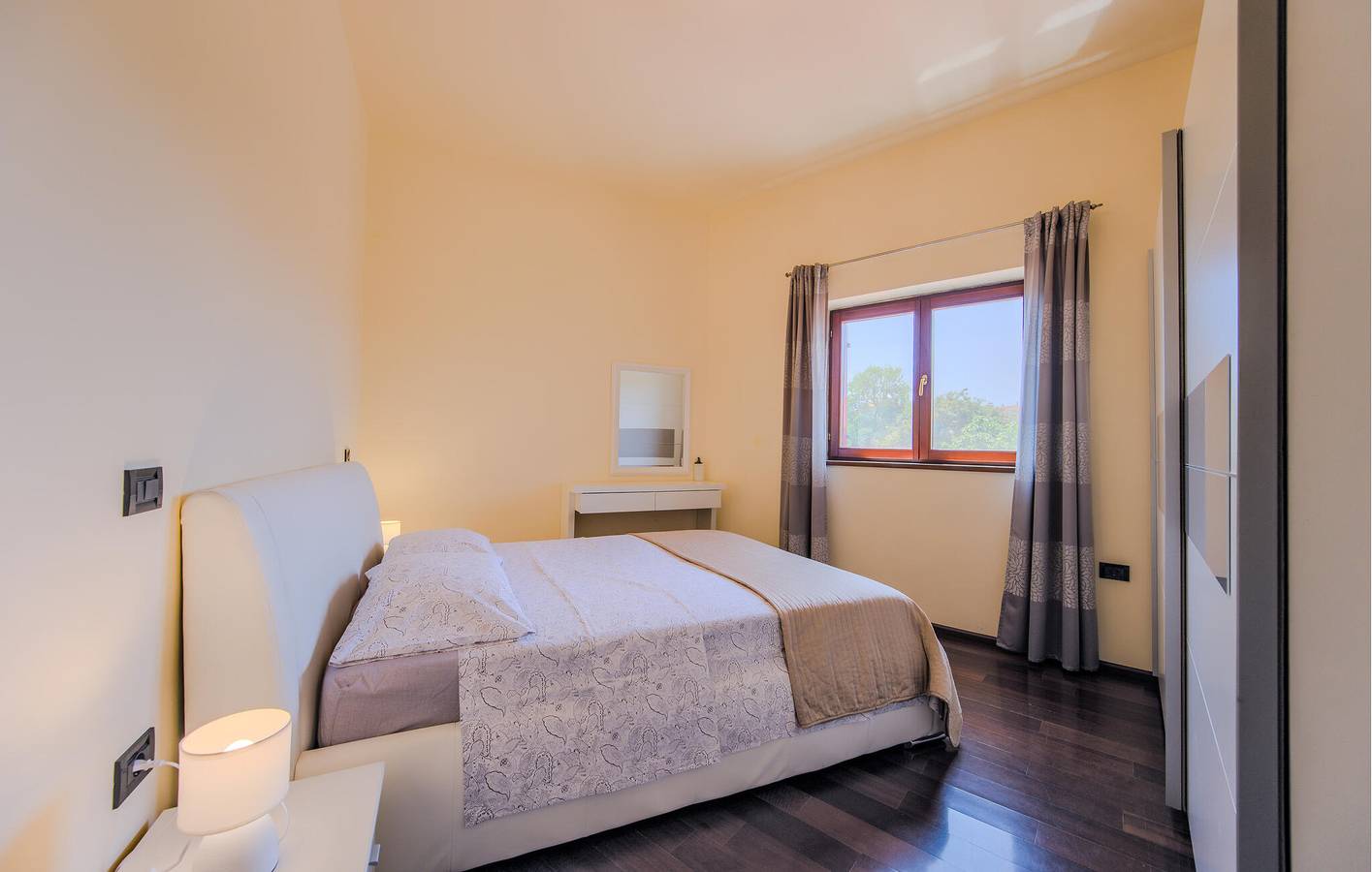 Ganze Ferienwohnung, Ferienwohnung für 4 Personen mit Garten in Stinjan, Südküste Istrien