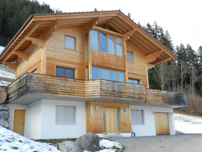 Vakantiewoning voor 10 personen, met Balkon en Terras in Zweisimmen