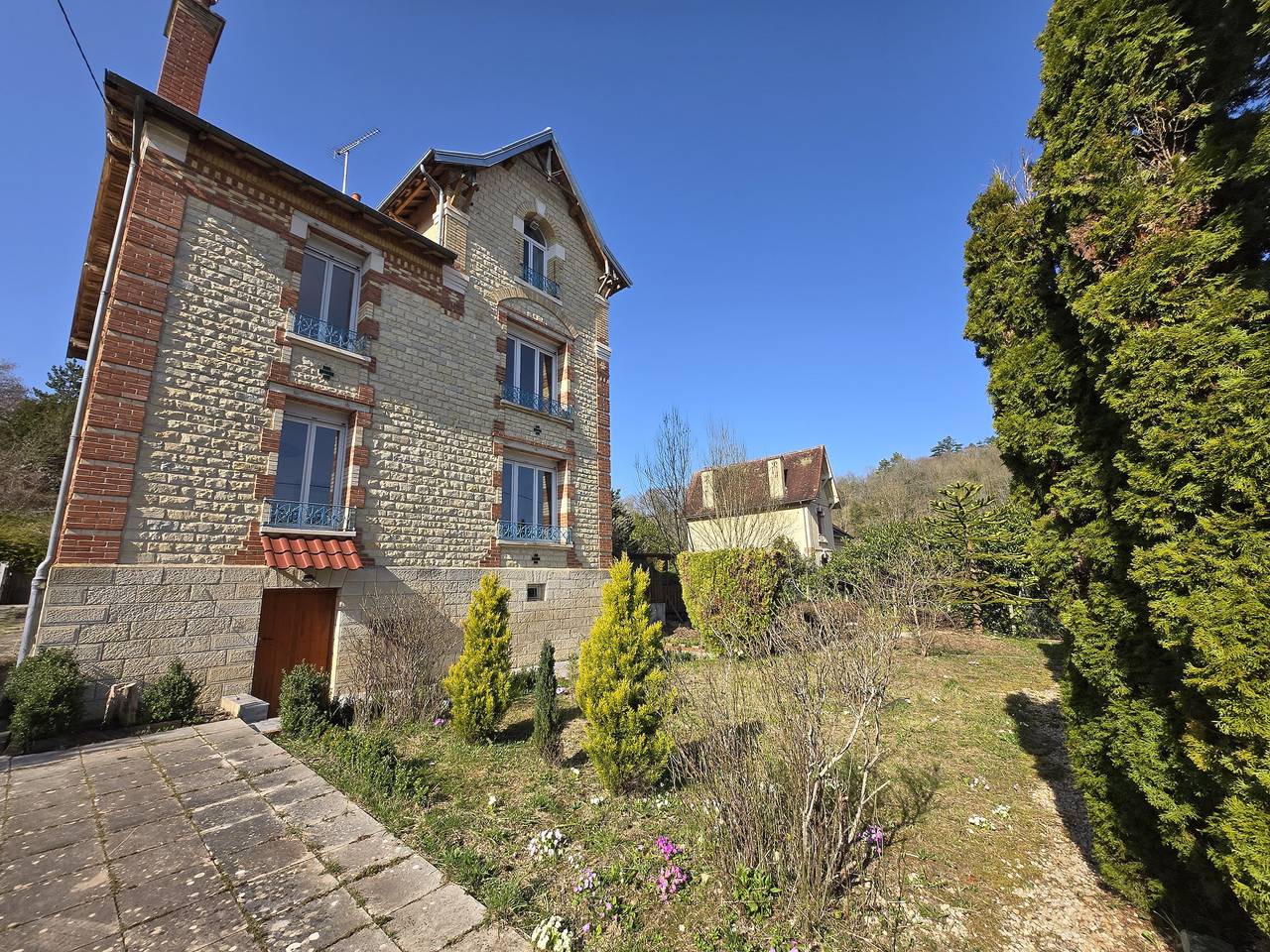 Vaucorbe - 7 Chambres - Jardin - Parking - 12 pers in Tonnerre (Yonne), Arrondissement d'Avallon