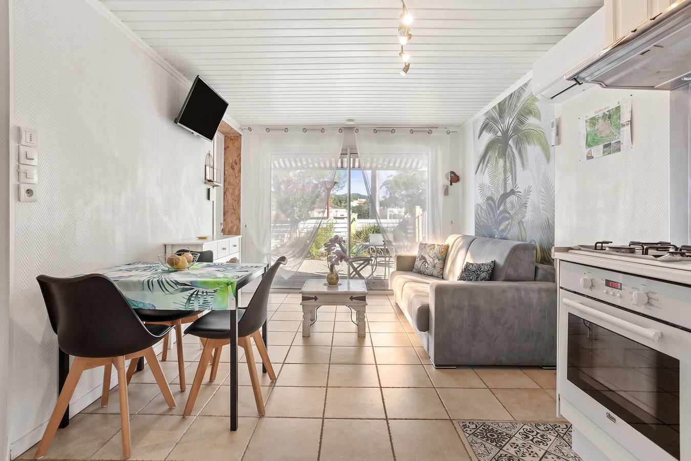 Appartement entier, Appartement avec piscine à Vidauban, 32 m² in Vidauban, Région de Draguignan