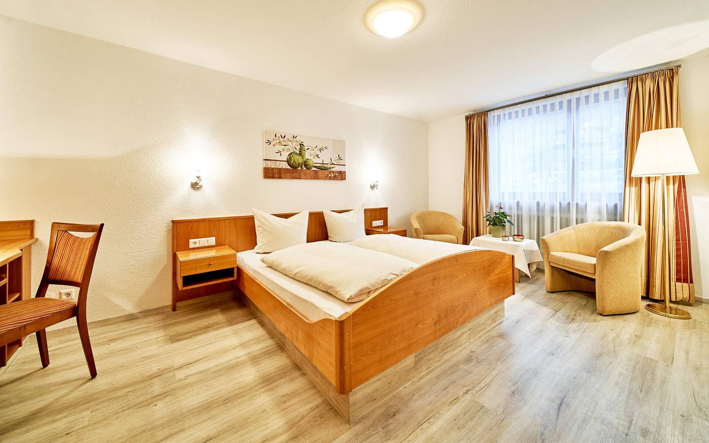 Ganze Wohnung, Ferienwohnung 'Fewo 2' mit Gemeinschaftsterrasse und Wlan in Heiligenberg, Region Bodensee-Oberschwaben