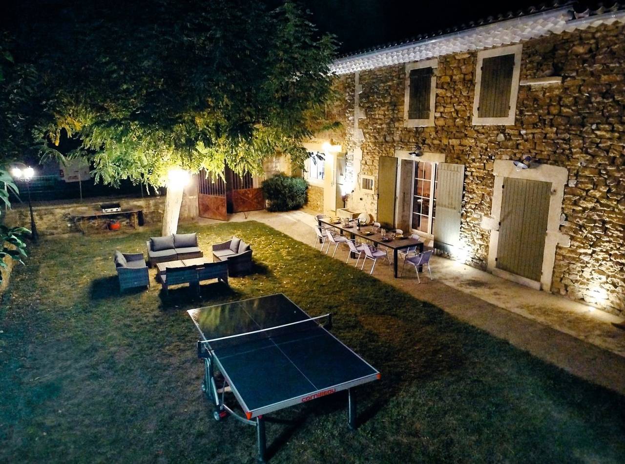 Domaine de Saint-Sauveur in Grillon, Enclave de Valreas