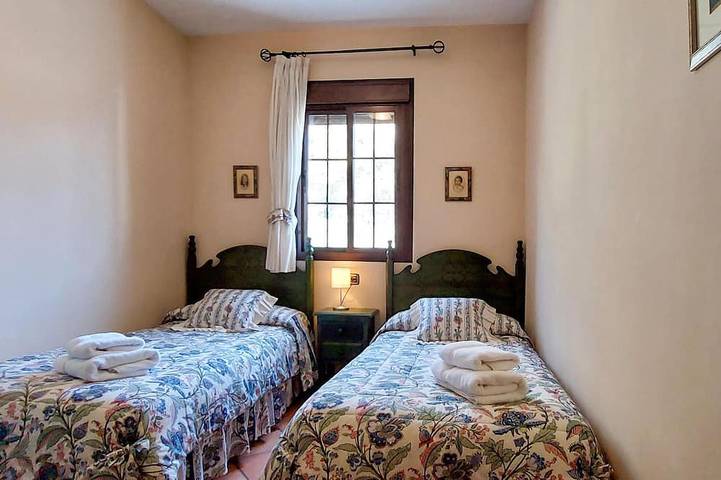 Nice home in Grazalema with house a mountain view in Grazalema, Pueblos Blancos