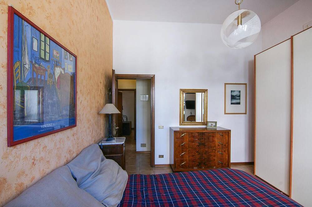 Ganze Wohnung, Schöne 2-Zimmer-Wohnung in Marina di Carrara in Marina di Carrara, Carrara