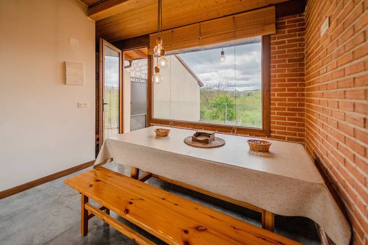 Casa rural para 7 personas, con Balcón además de Jacuzzi y Jardín en Provincia de Burgos - 2
