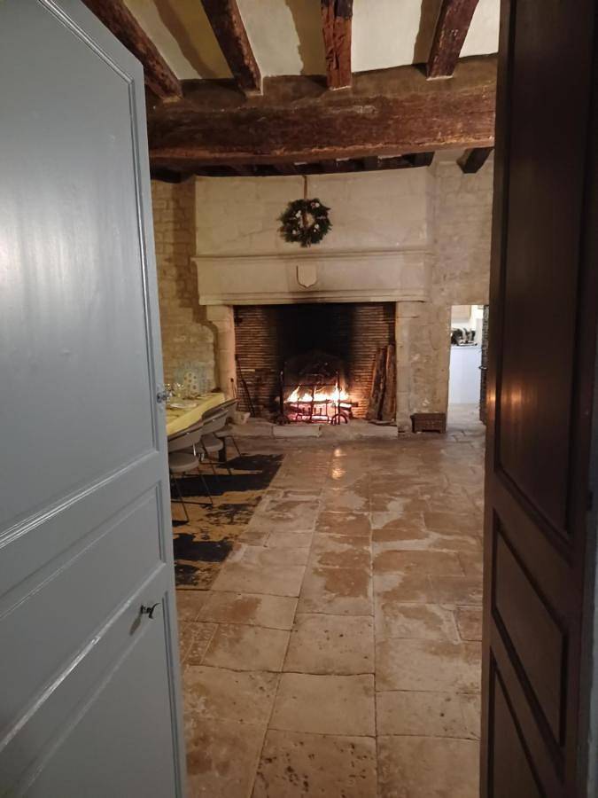 Chambre d’hôte pour 2 personnes, avec vue ainsi que jardin et piscine à Aulnay - 4