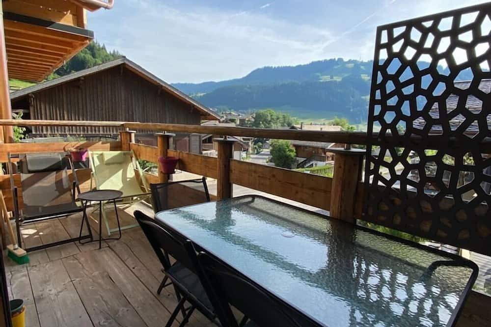 Entire apartment, Apartment Narcisse*** 3 bedrooms 5 persons in private house Multi Pass in Morzine, Les Portes du Soleil