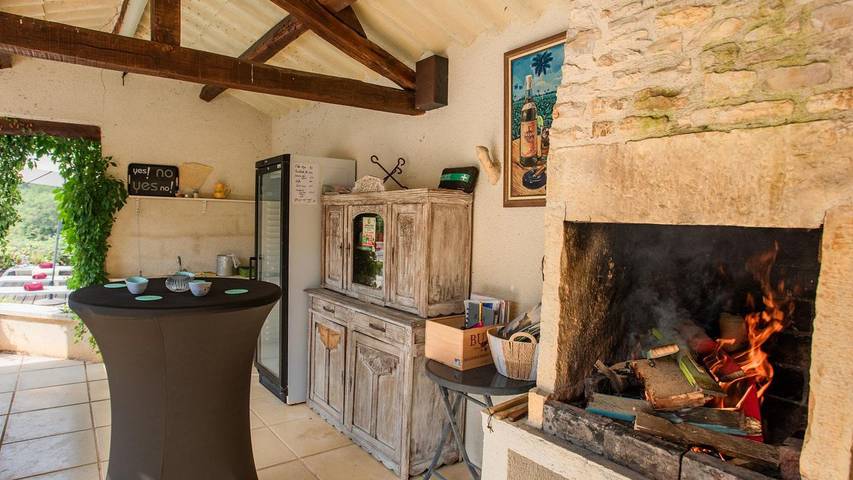 Location de vacances pour 10 personnes, avec terrasse et piscine à Dégagnac - 4