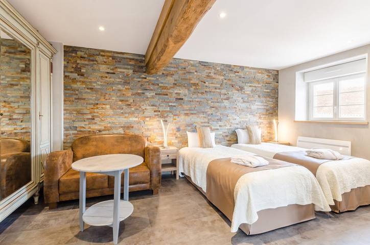 Gîte pour 15 personnes, avec jardin