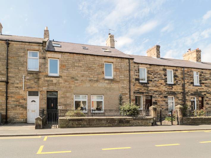 Log cabin for 8 people, with pets in Alnwick