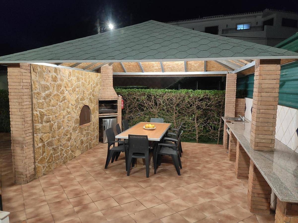 Apartamento inteiro, Radu House in Mexilhoeira Grande, Distrito de Faro