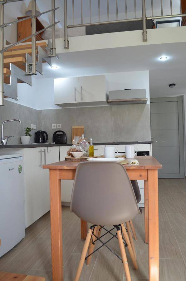 Gîte pour 2 personnes, avec jardin et vue dans Georgioupoli - 3