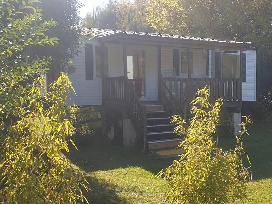 Flower camping La Dordogne Verte - Mobilheim 6 personen - Mobil Home Confort 3 Zimmer + Klimaanlage in Saint-Aulaye, Périgord Vert