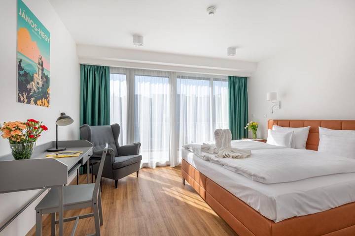 Apartahotel para 3 personas, con vistas y jardín en Budapest
