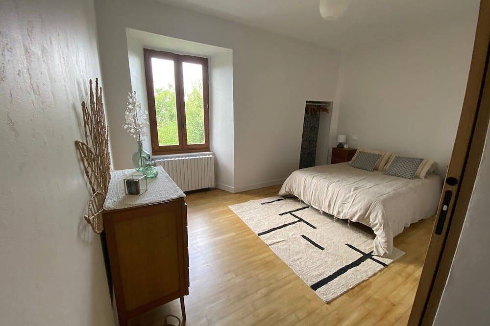 L'appartement de Louise et Paul in Junhac, Région d'Aurillac