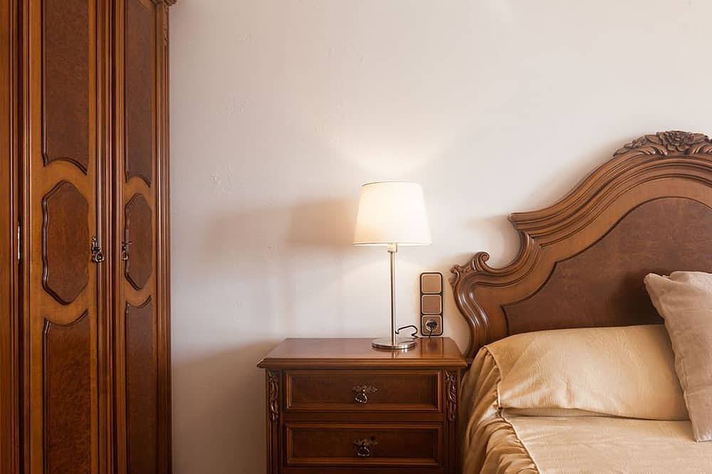 Spectacular house with pool at the foot of the Sierra de Tramuntana. in Moscari, Selva