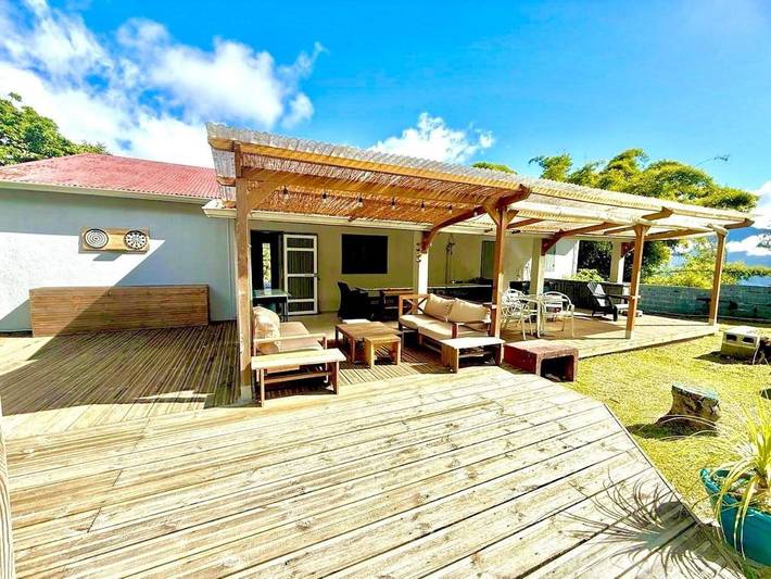 Gîte pour 15 personnes, avec jardin à Hell-Bourg - 2