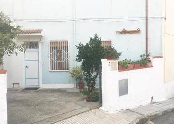 Cottage pour 2 personnes, avec jardin, adapté aux familles à Orgosolo