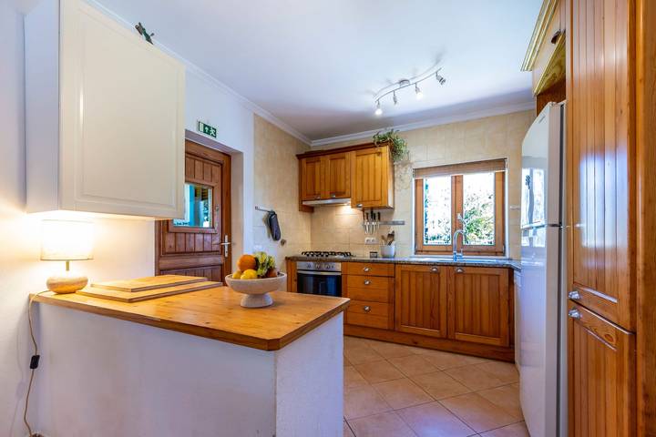 Location de vacances pour 7 personnes, avec terrasse et jardin, animaux acceptés dans Rogil - 4