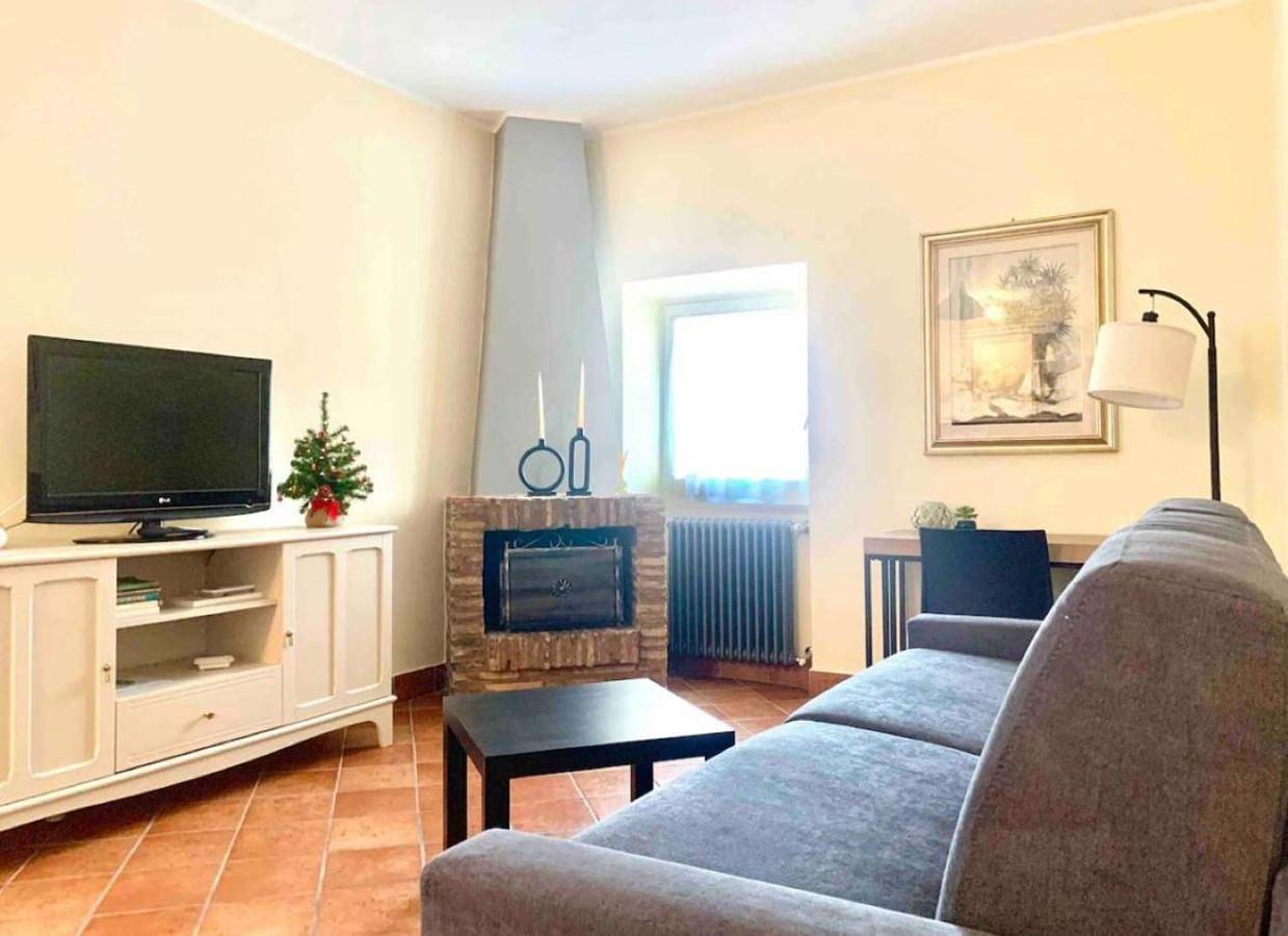 Appartamento intero, One-Bedroom Apartment in Frascati, Castelli Romani