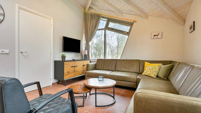 Ferienhaus für 8 Personen, mit Sauna und Terrasse sowie Balkon/Terrasse in Nordbrabant - 2