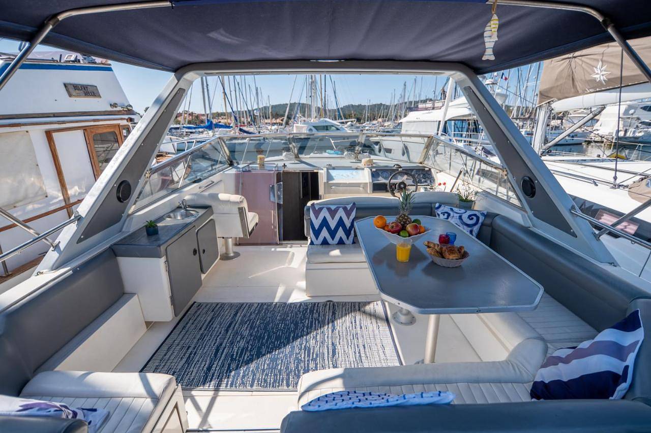 Boat (4 People) in Hyeres, Côte méditerranéenne (France)