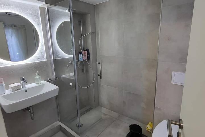 Ganze Wohnung, Flexhome Stadtnahe Ferienwohnung in Lippstadt, Kreis Soest