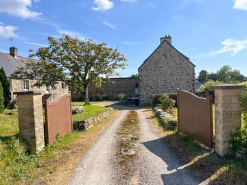 Gîte pour 6 personnes, avec jardin ainsi que terrasse et vue dans Gare De Sottevast