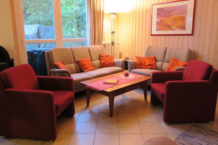 Ferienhaus für 6 Personen, mit Sauna und Balkon sowie Whirlpool in Baabe - 3