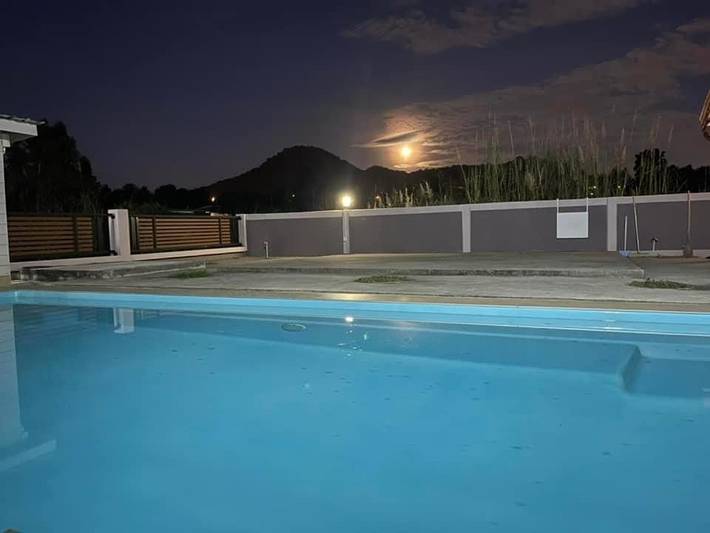 Maison d’hôte pour 2 personnes, avec piscine ainsi que jardin et vue dans Ban Chang Kham