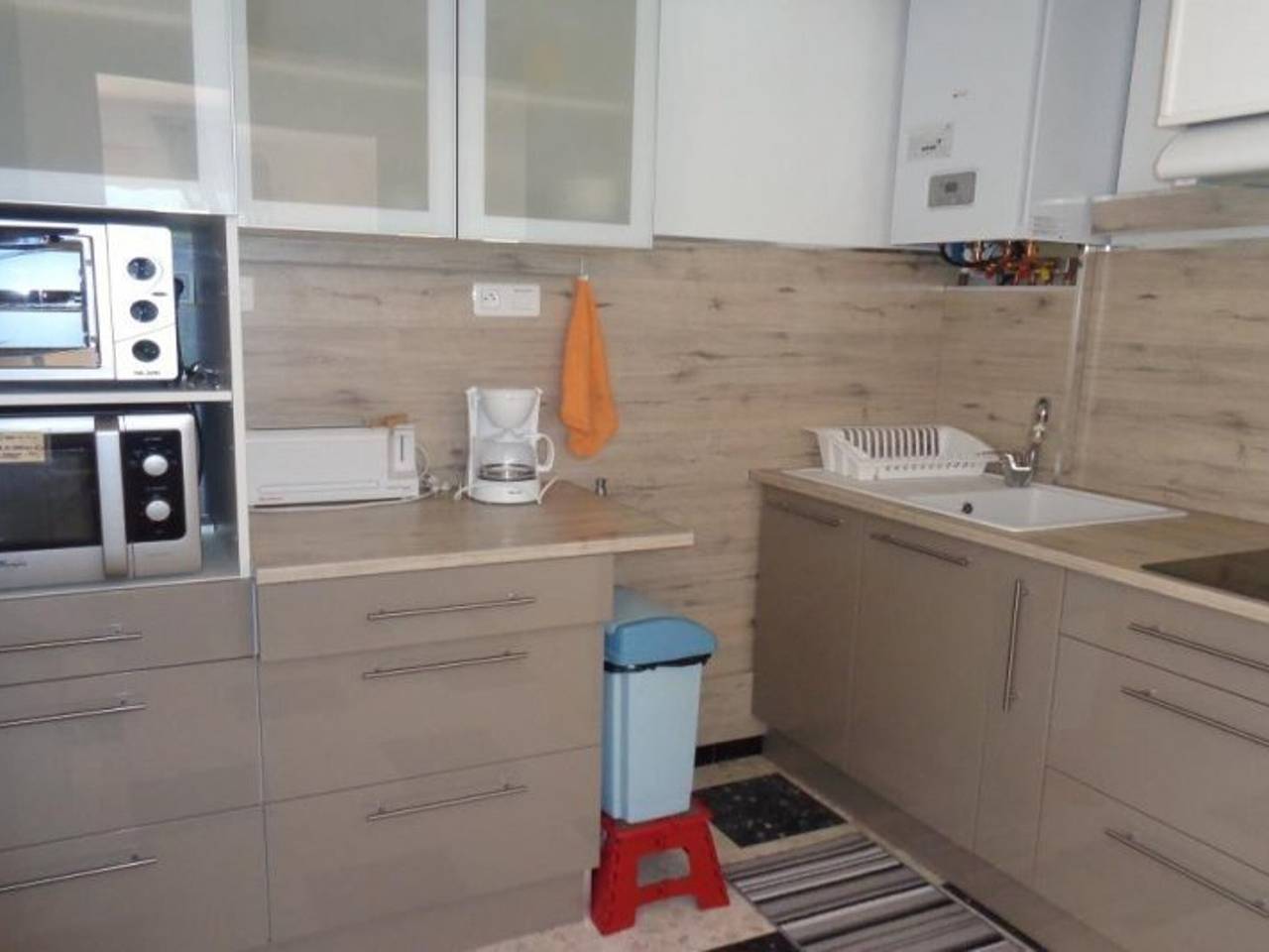 Ganzes Studio, Gemütliche F1-Wohnung mit Terrasse, Garage und Aufzug - Zentrumsnah in Amélie-les-Bains in Montbolo, Céret und Umgebung