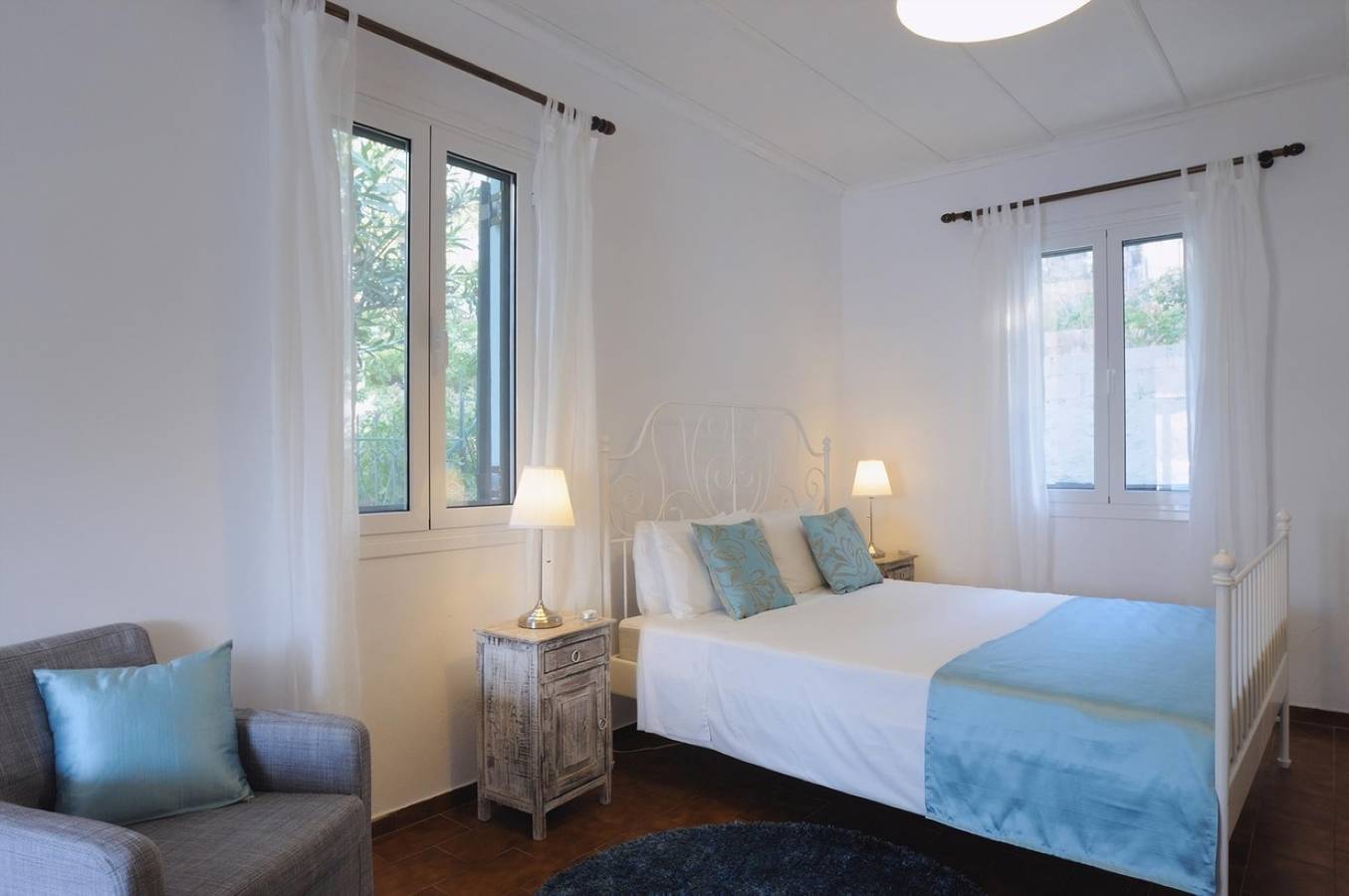 Seafront Cottage with Sea Views just Steps from the Water near Fiskardo in Fiskardo, Kefalonia