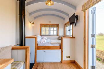 Glamping for 2 People in Cranborne Chase, South West England, Photo 1