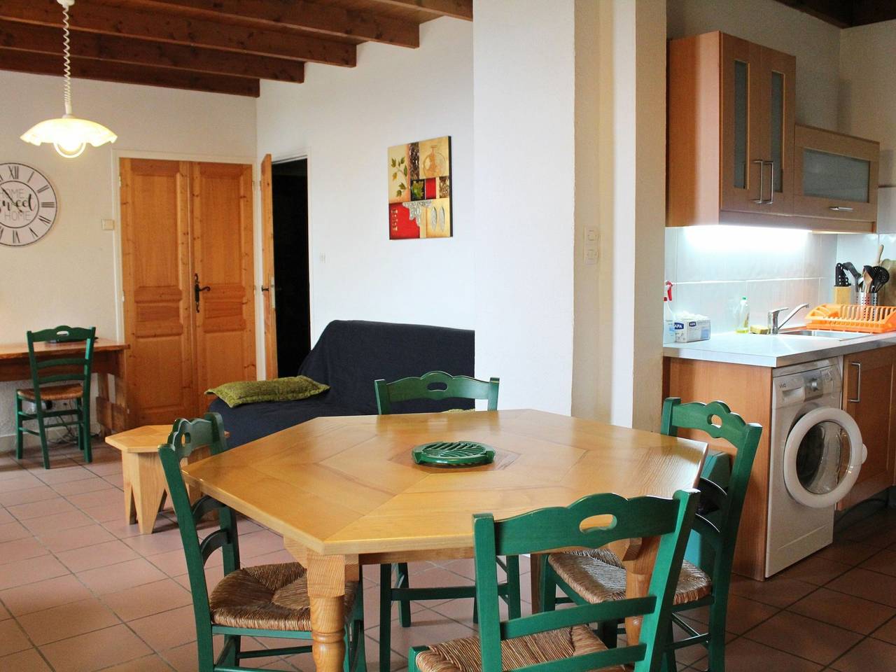 Gîte familial en pleine nature avec cour privée, Wi-Fi et proche randonnées à Le Mas-de-Tence in Le Mas-de-Tence, Haute-Loire