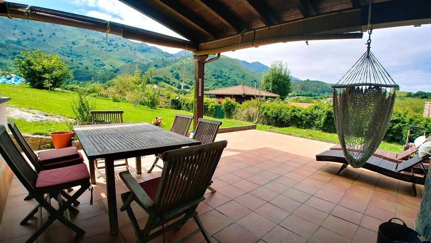 Casa rural para 6 personas, con Terraza además de Jardín y Vistas en Llanes