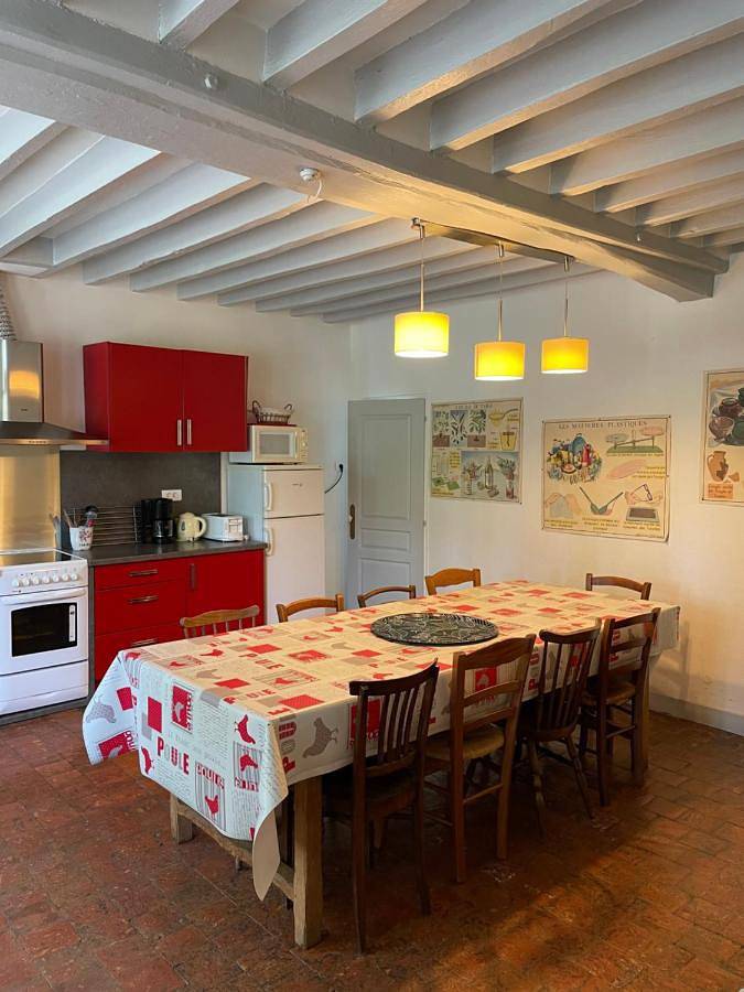 Four-Bedroom House in Brinon-sur-Sauldre, Sologne