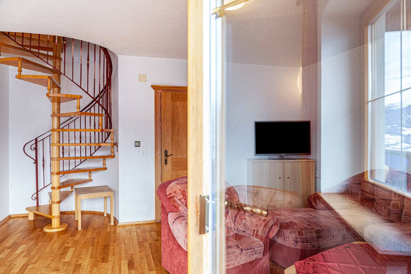 Ganze Wohnung, Apartment „Rofanblick“ mit Bergblick, Wlan und Balkon in Stummerberg, Ski-Optimal Hochzillertal