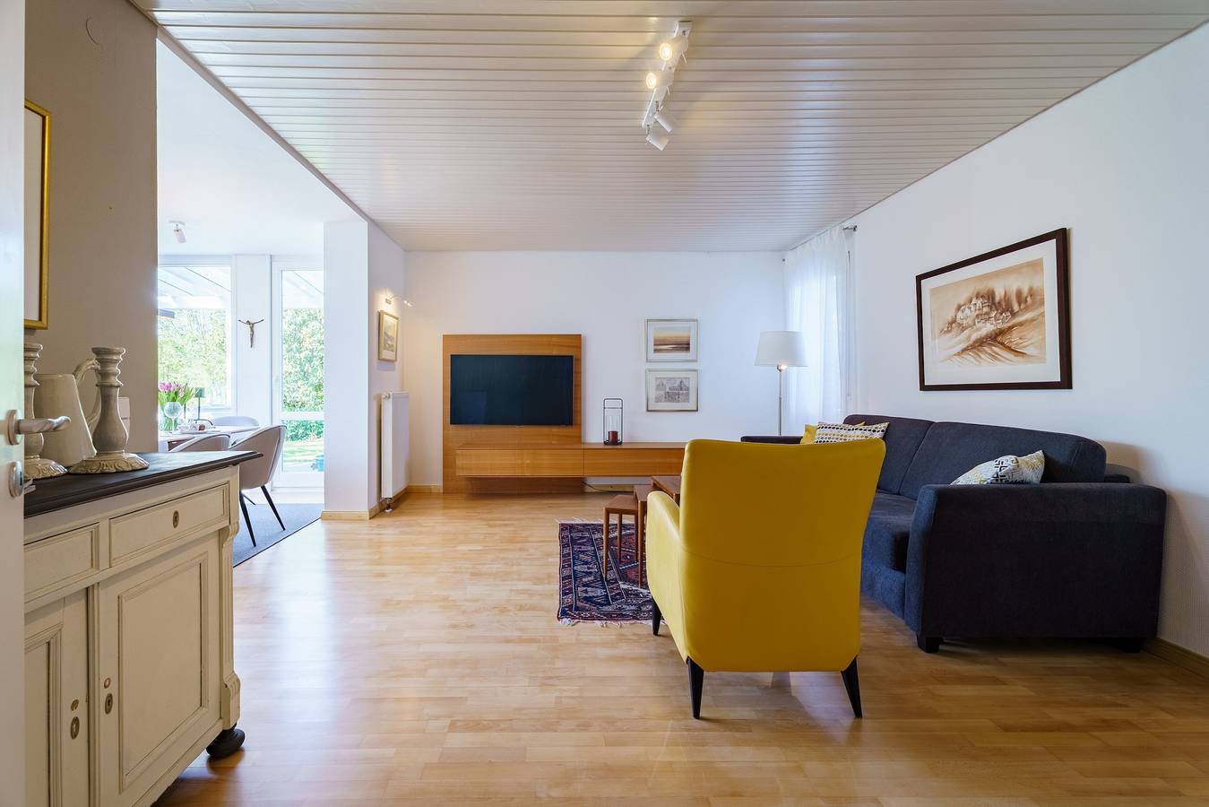Ganze Wohnung, Apartment Alm-Atelier, Stilvoll, ruhig, private Terrasse, Wlan, nahe Wald und Reben in Durbach, Mittlerer Schwarzwald