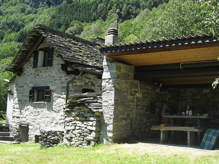 Ferienhaus für 5 Personen, mit Balkon und Terrasse sowie Garten in Gerra (Verzasca)