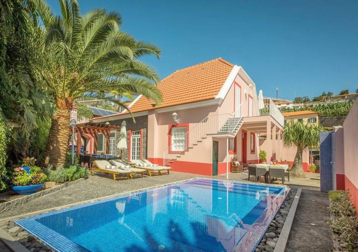 Villa para 10 pessoas, com vista e piscina e ainda jardim no Funchal