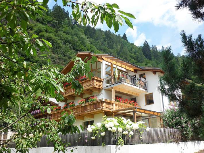 Ferienwohnung für 4 Personen, mit Ausblick und Balkon - 1