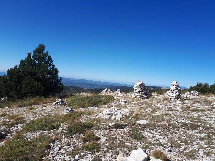 Location de vacances pour 4 personnes, avec vue ainsi que piscine et jardin à Forcalquier - 3