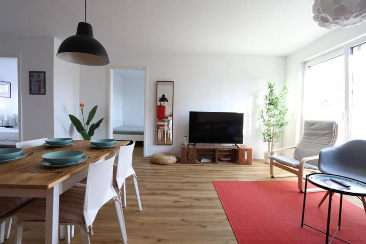 Ferienwohnung für 5 Personen, mit Balkon und Terrasse am Phantasialand