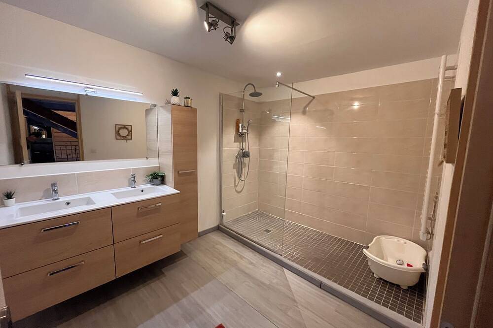 Ganze Wohnung, Loft Design in Barjols, Brignoles Region