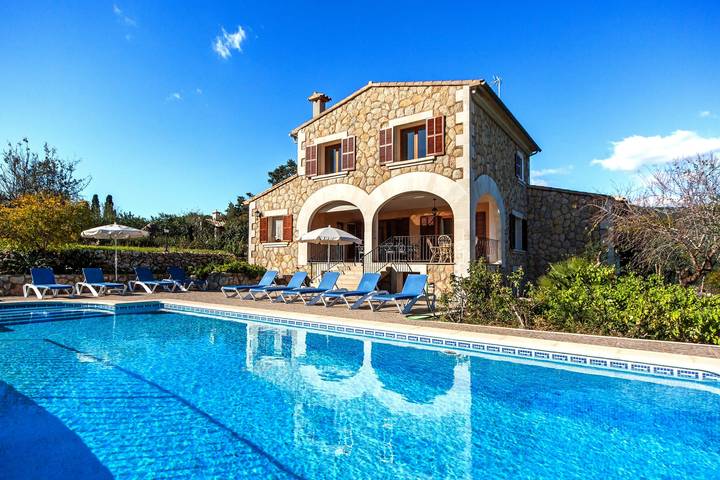 Chalet para 10 personas, con balcón y jardín, Se admiten mascotas en Mallorca - 2